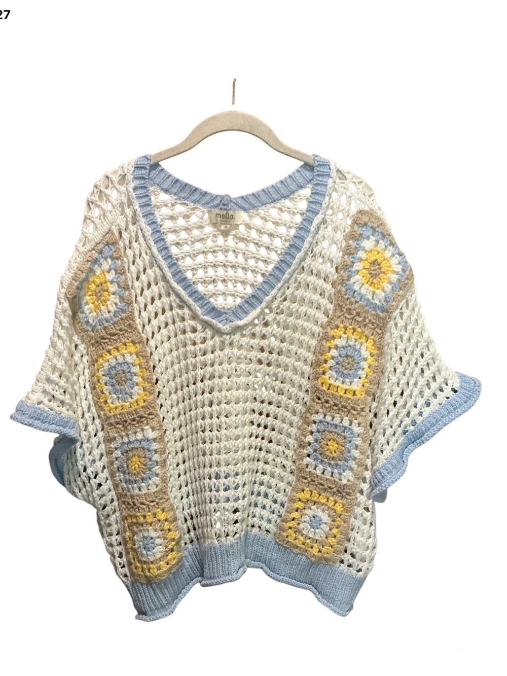 MELLO Crochet V Neck Top